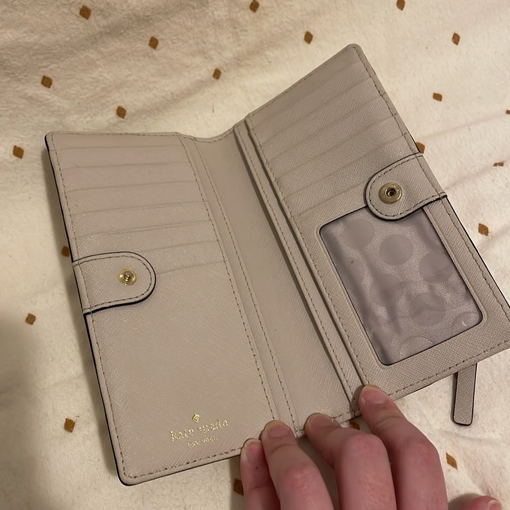 Kate Spade Wallet - Picture 3 of 4